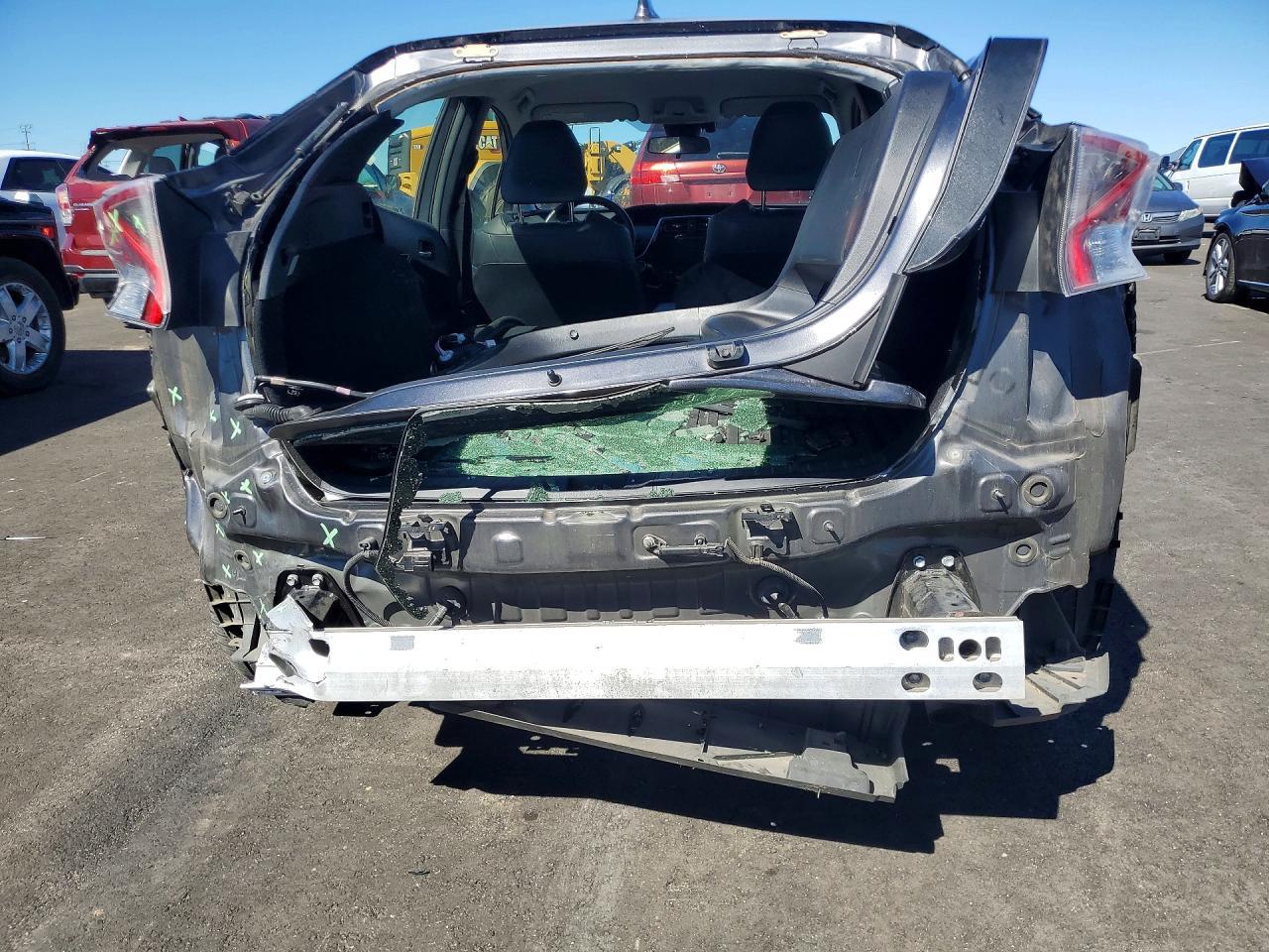 2016 TOYOTA PRIUS