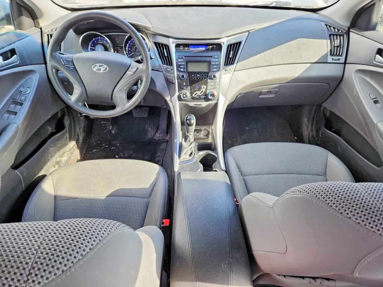 2012 HYUNDAI SONATA