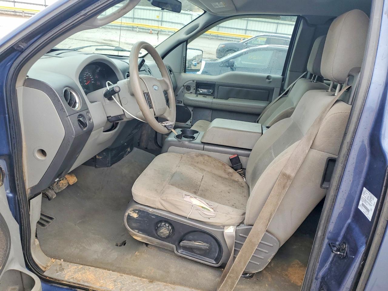 2004 FORD F-150 Lightning