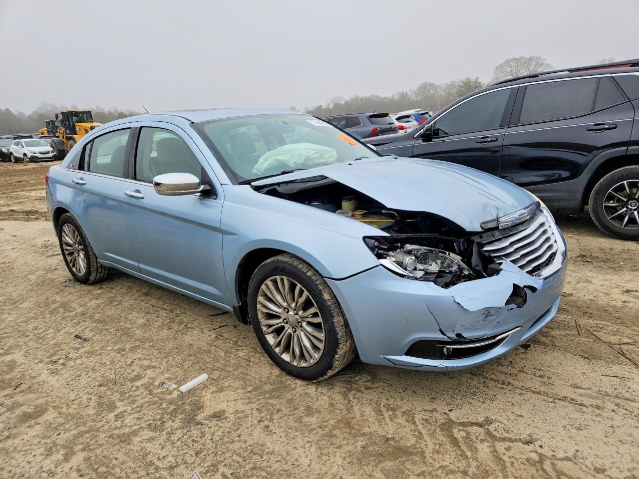 2012 CHRYSLER 200