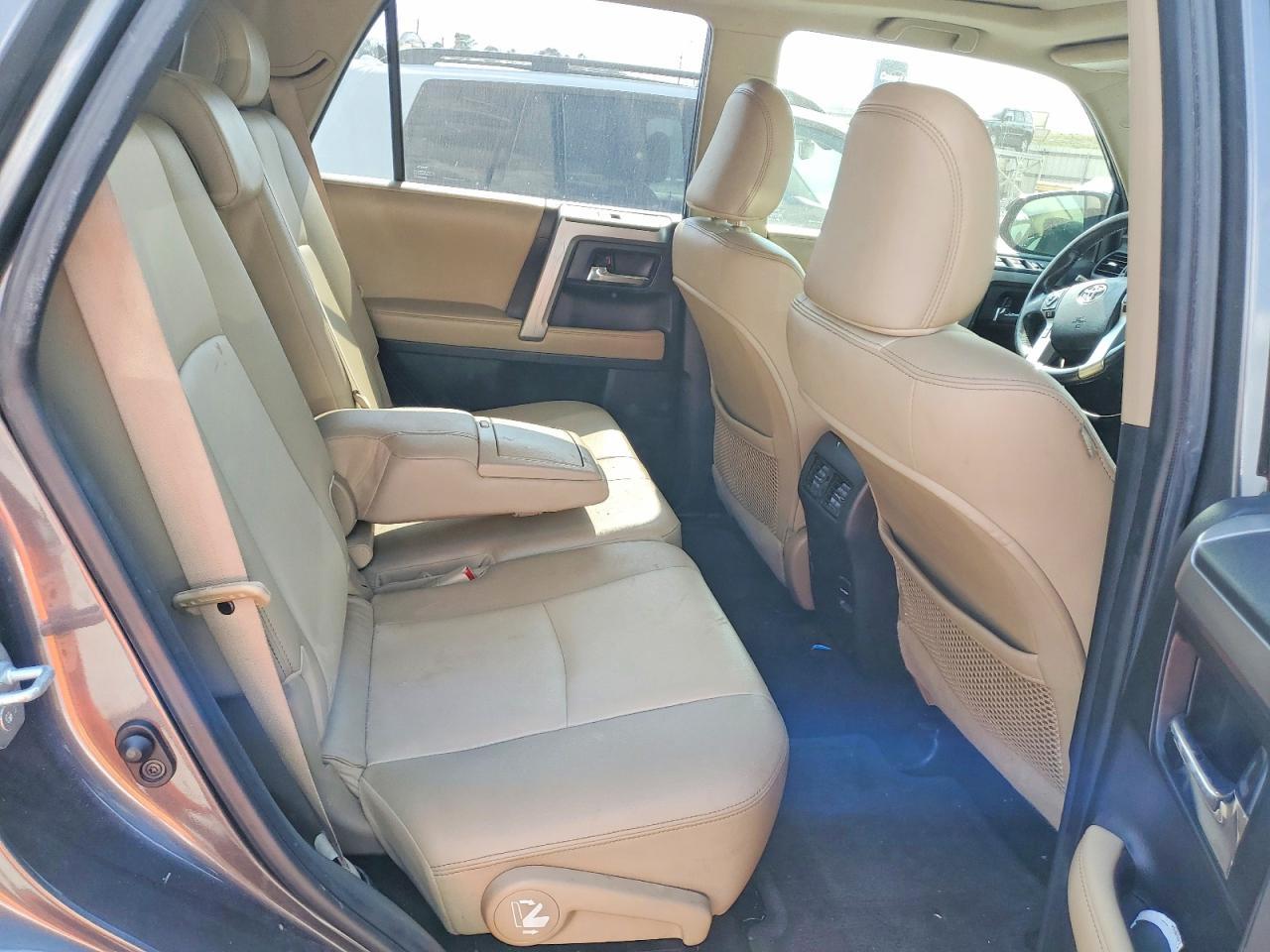2016 TOYOTA 4Runner