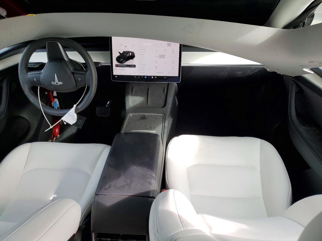 2025 TESLA MODEL Y