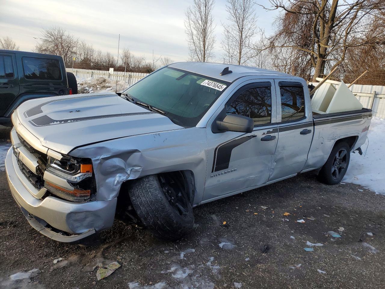 2018 CHEVROLET Silverado