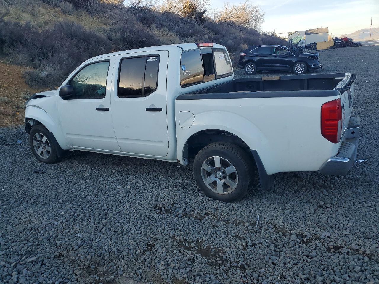 2017 NISSAN Frontier