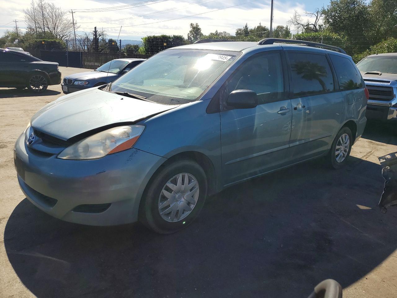 2008 TOYOTA SIENNA