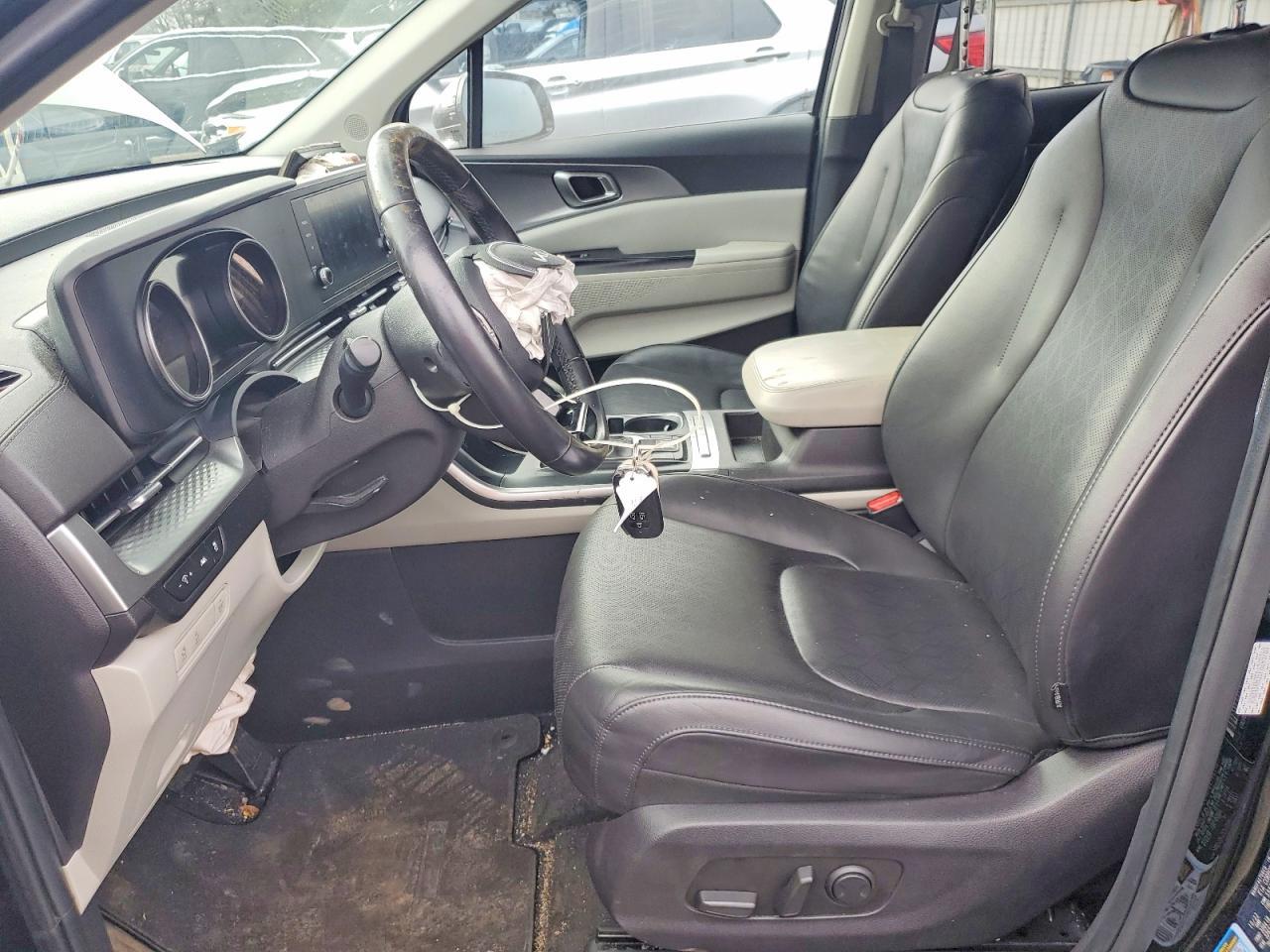 2023 KIA Carnival