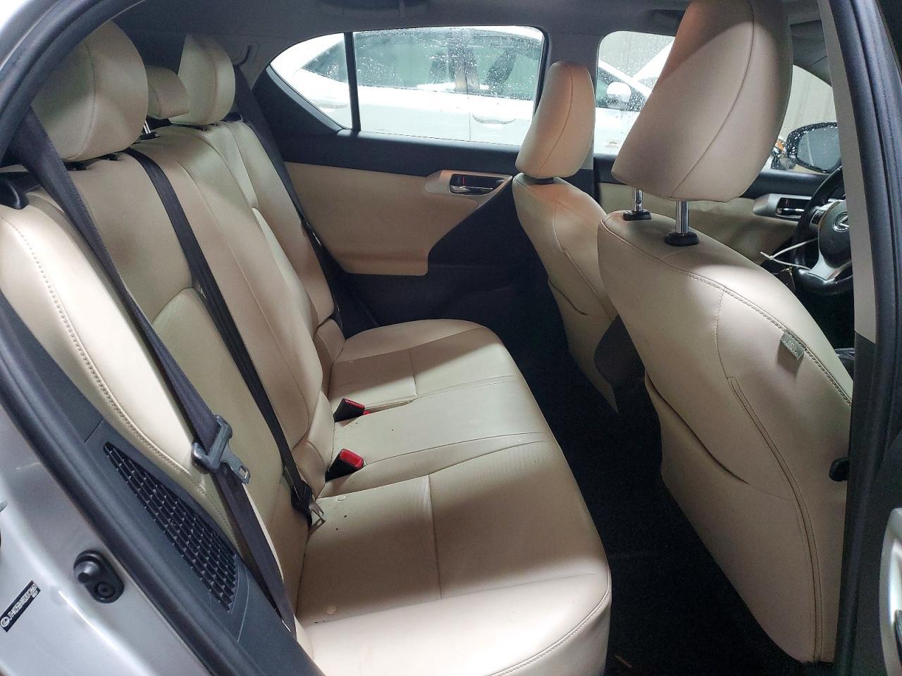 2011 LEXUS CT 200