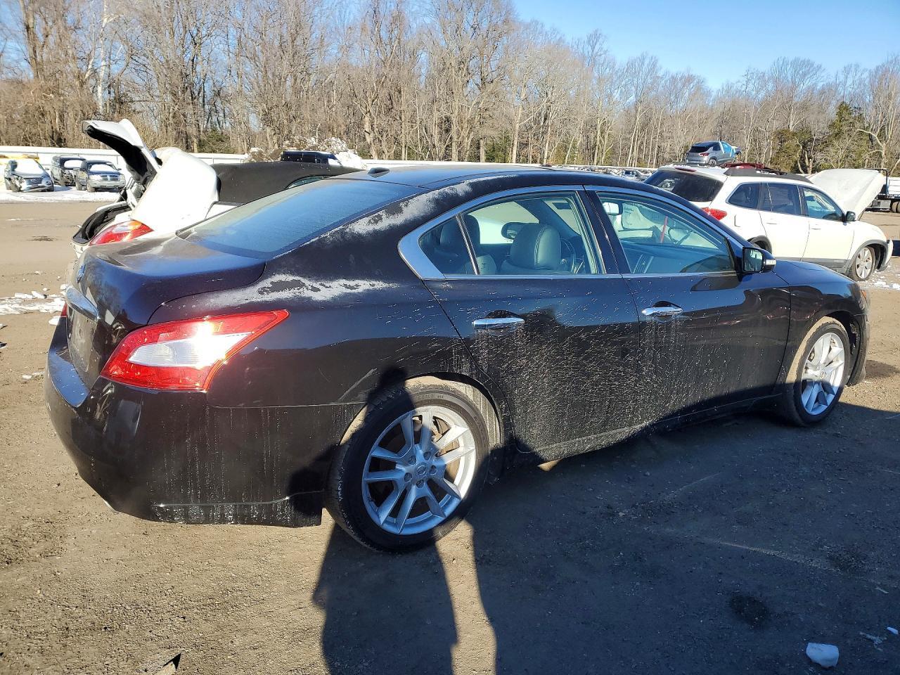 2009 NISSAN Maxima
