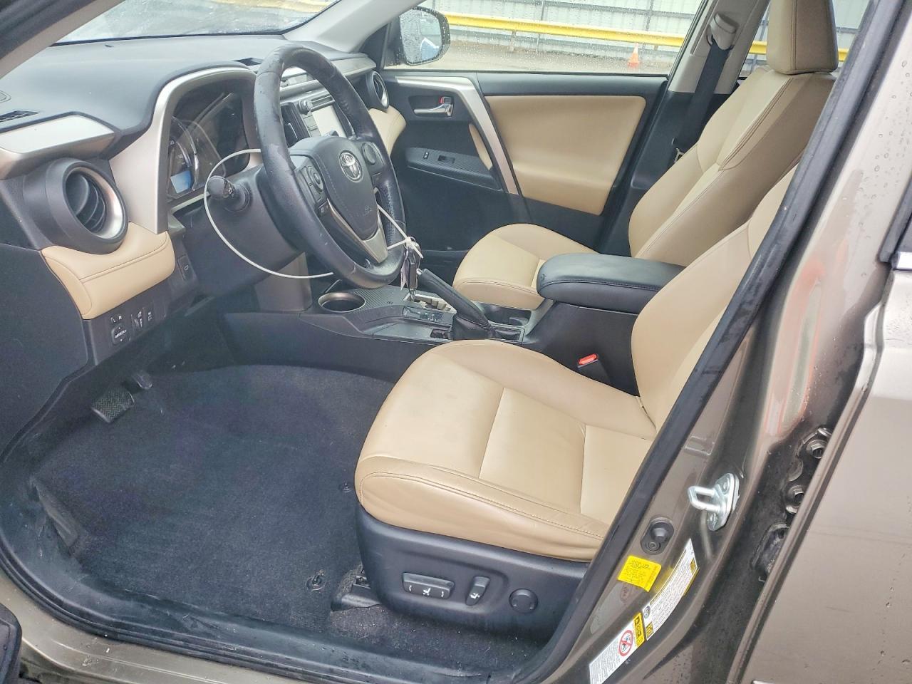 2015 TOYOTA RAV4