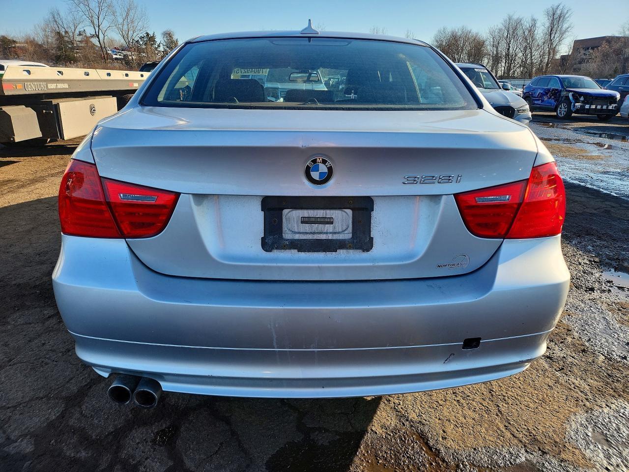 2011 BMW 3 SERIES