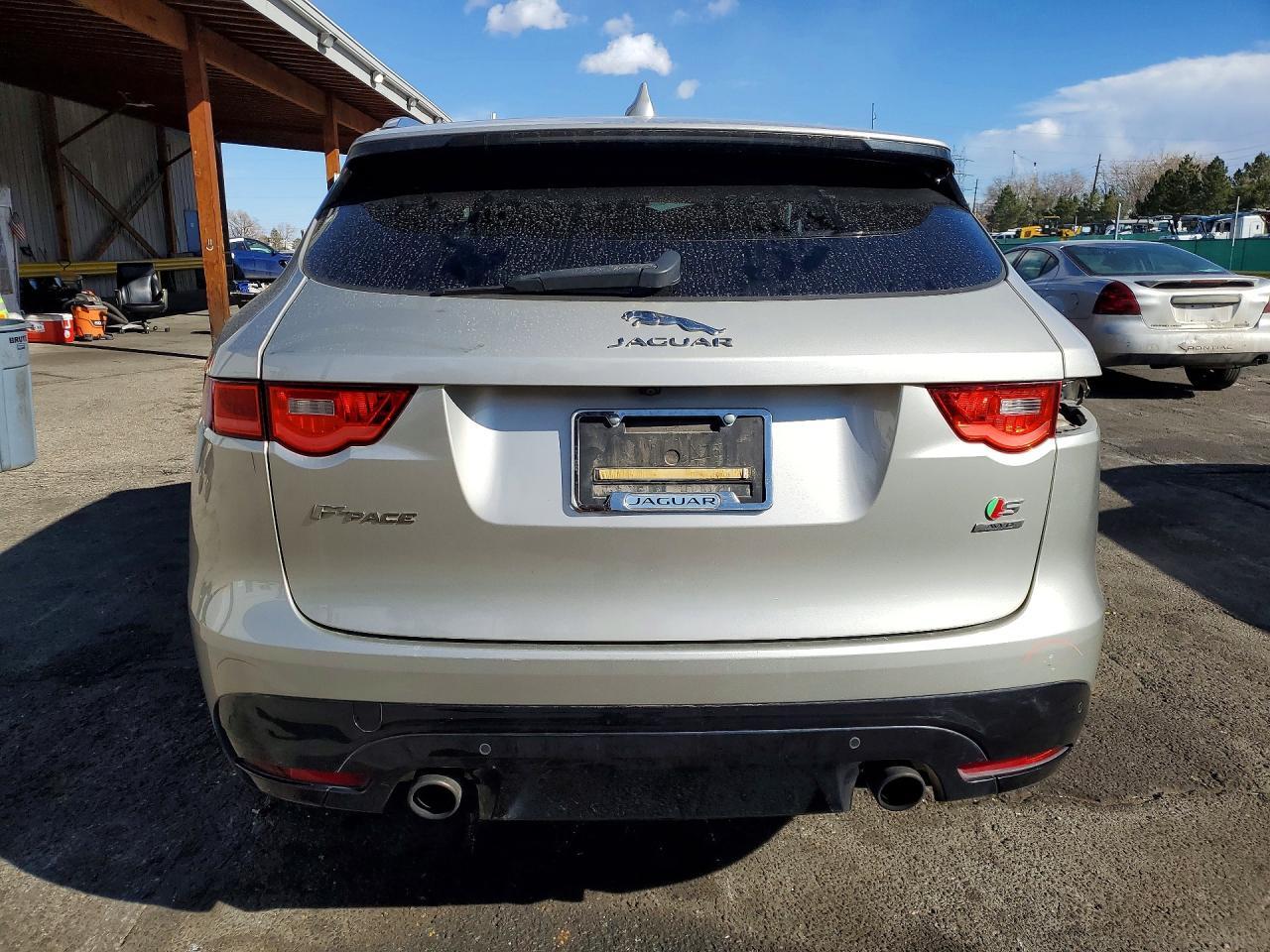 2017 JAGUAR F-Pace