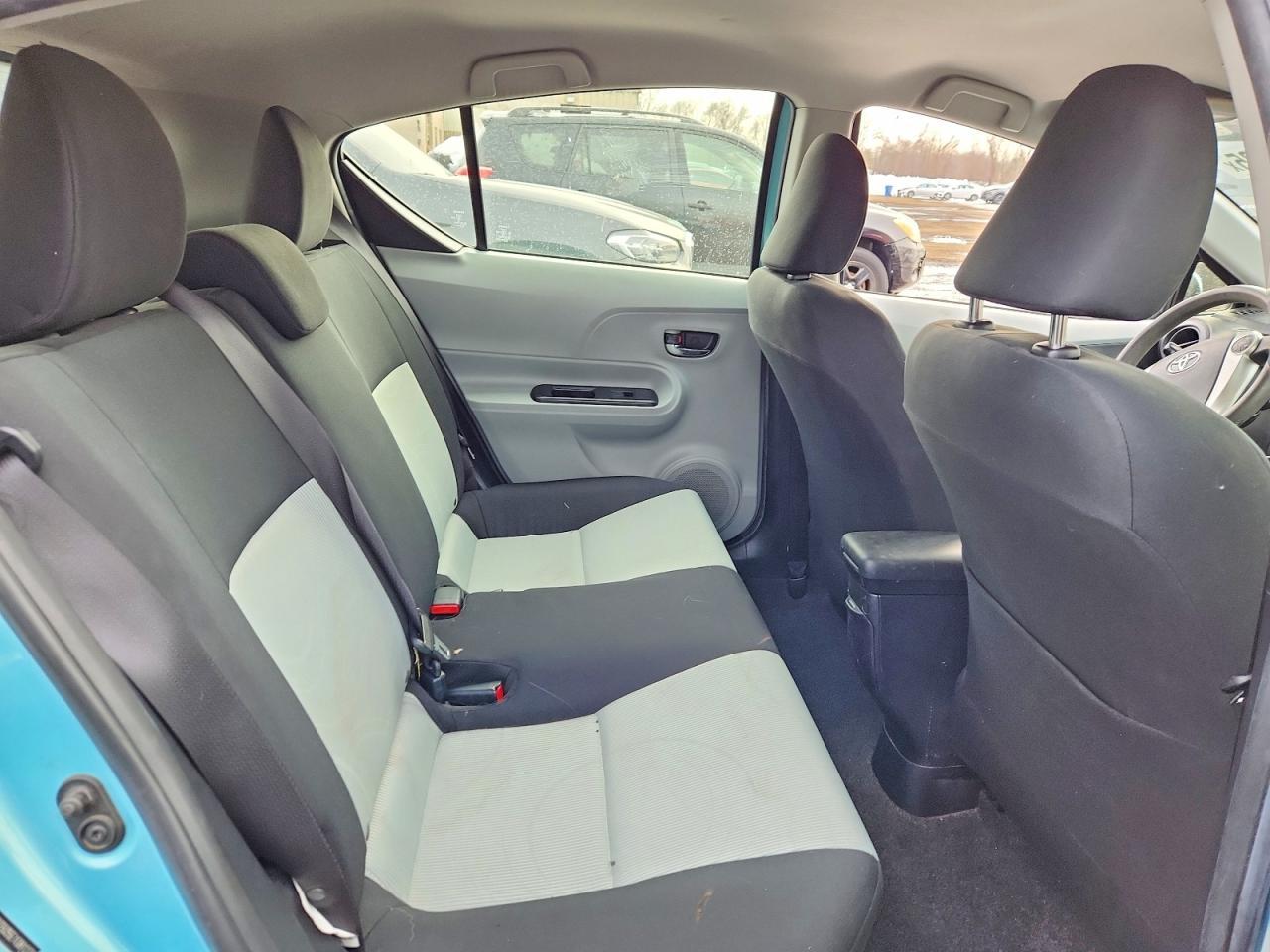 2014 TOYOTA Prius c