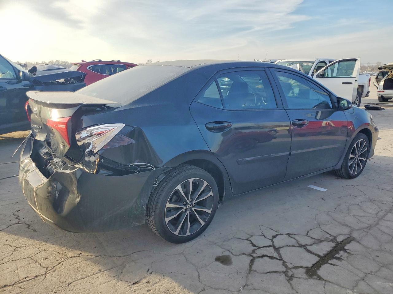 2018 TOYOTA COROLLA