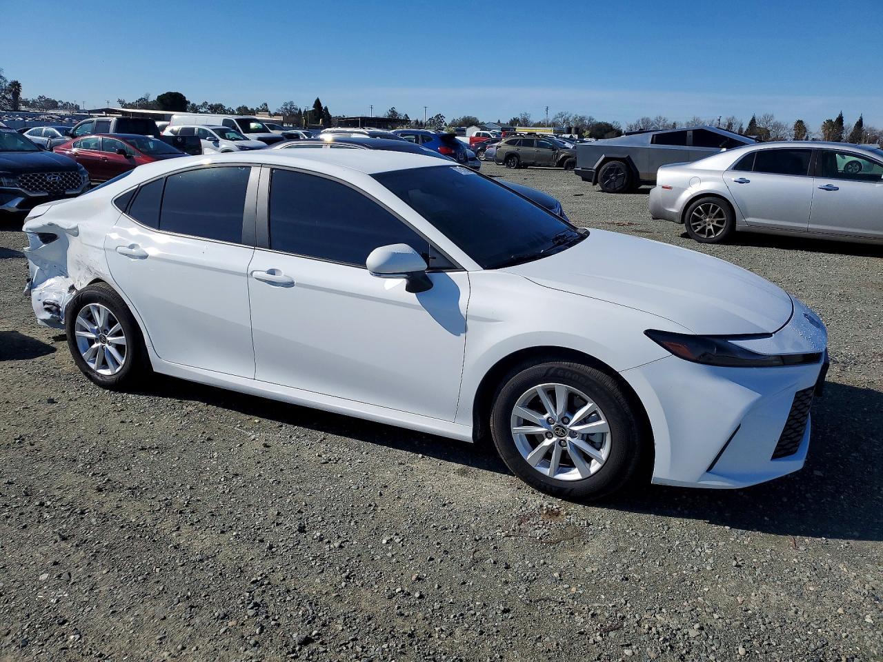 2025 TOYOTA CAMRY