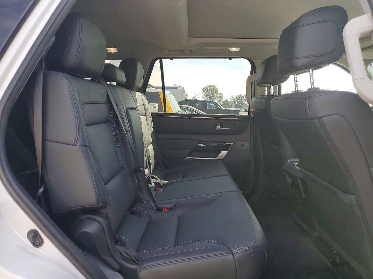 2023 TOYOTA Sequoia