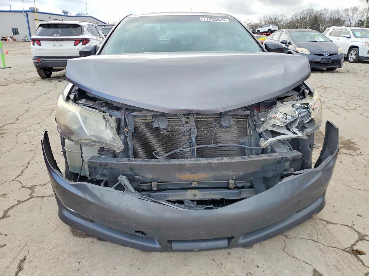 2014 TOYOTA CAMRY
