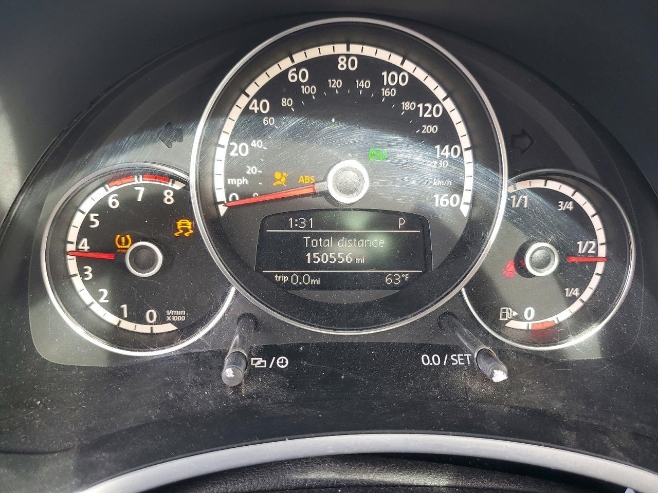 2013 VOLKSWAGEN Beetle