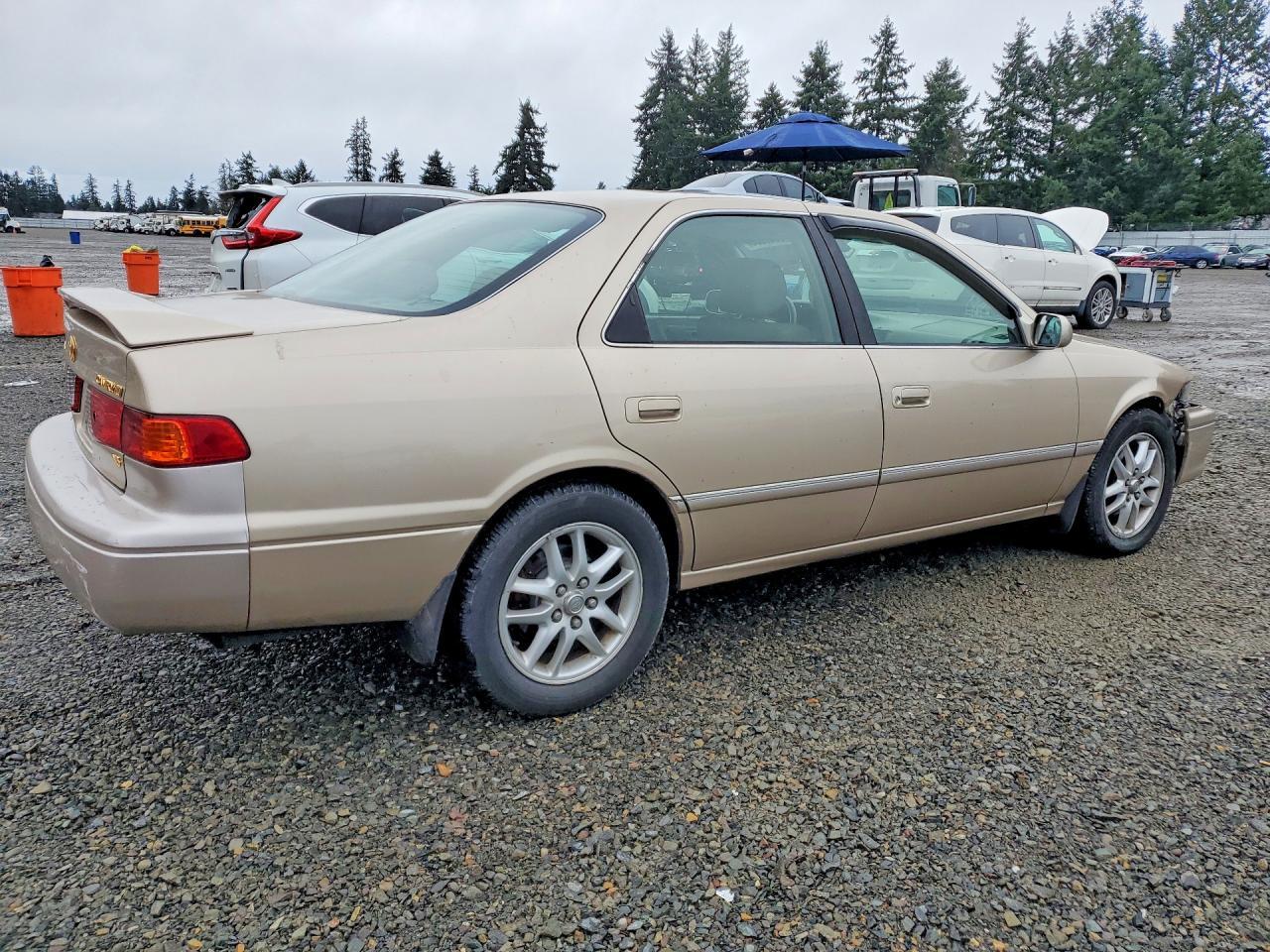 2001 TOYOTA CAMRY