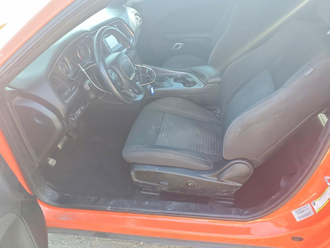 2016 DODGE Challenger