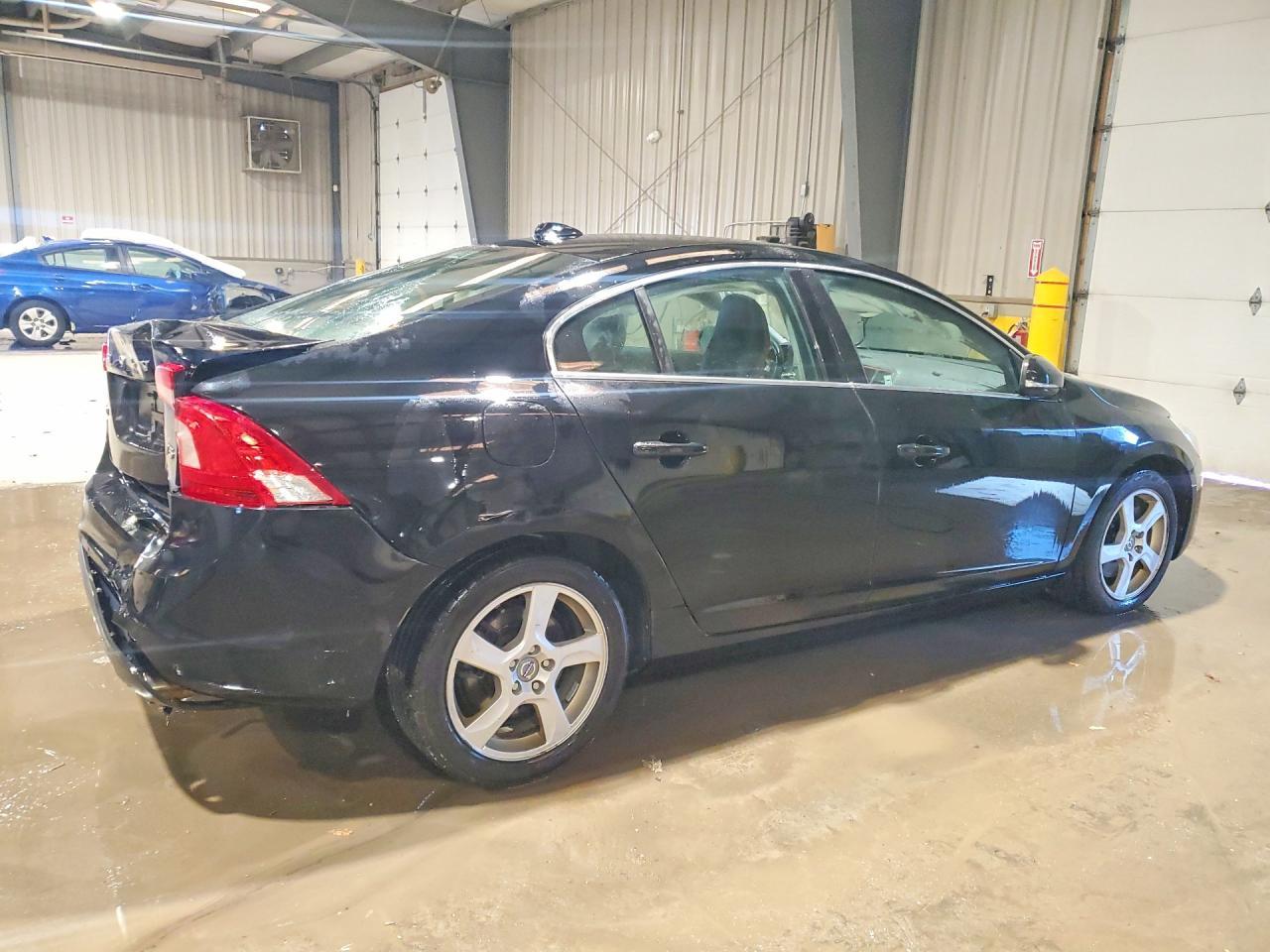 2013 VOLVO S60