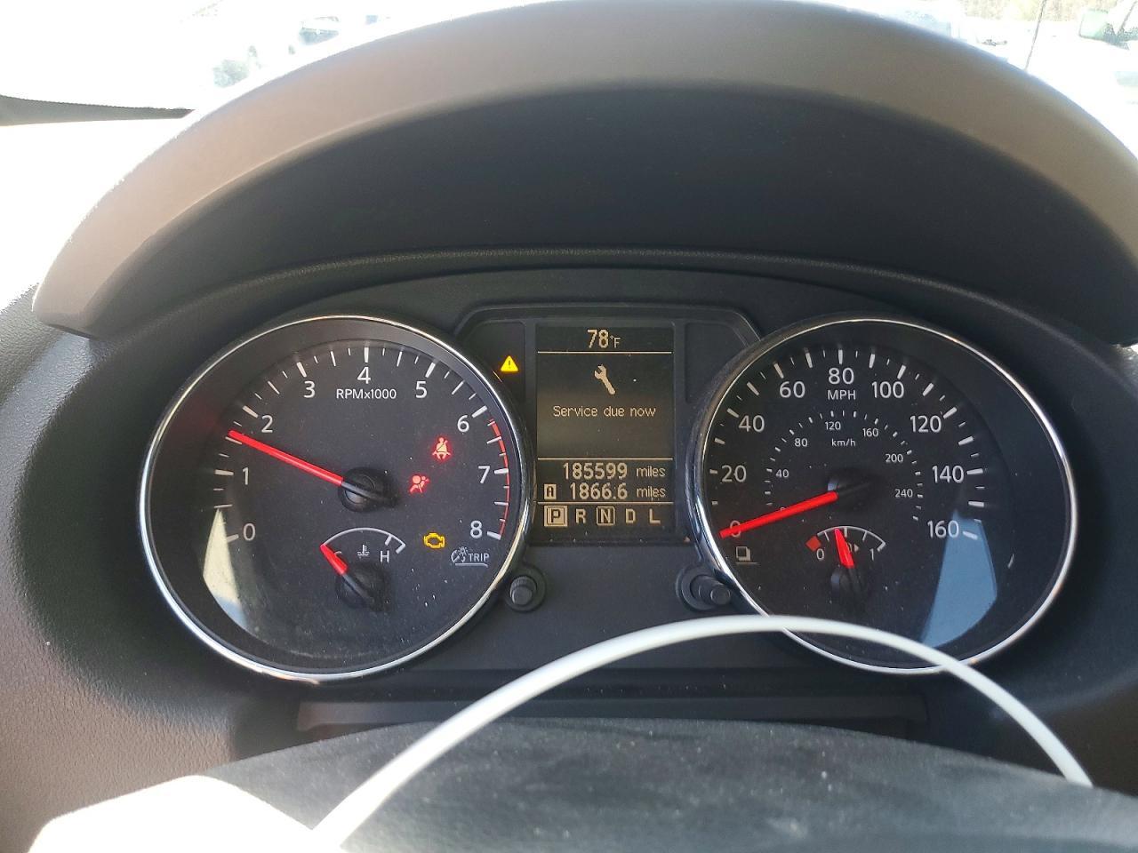 2014 NISSAN ROGUE