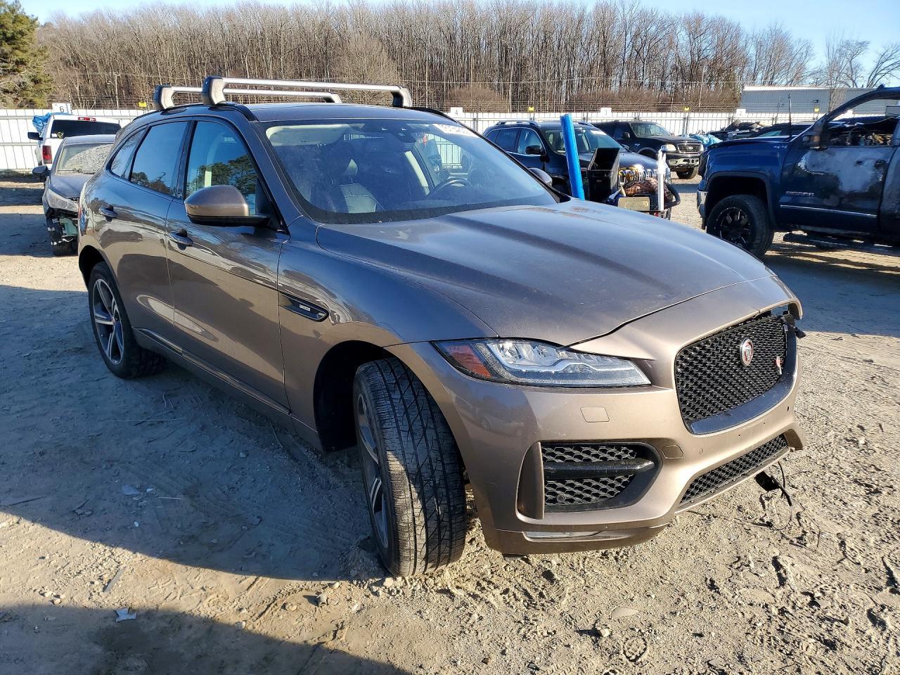 2017 JAGUAR F-Pace