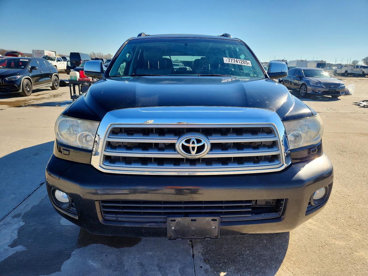 2012 TOYOTA Sequoia