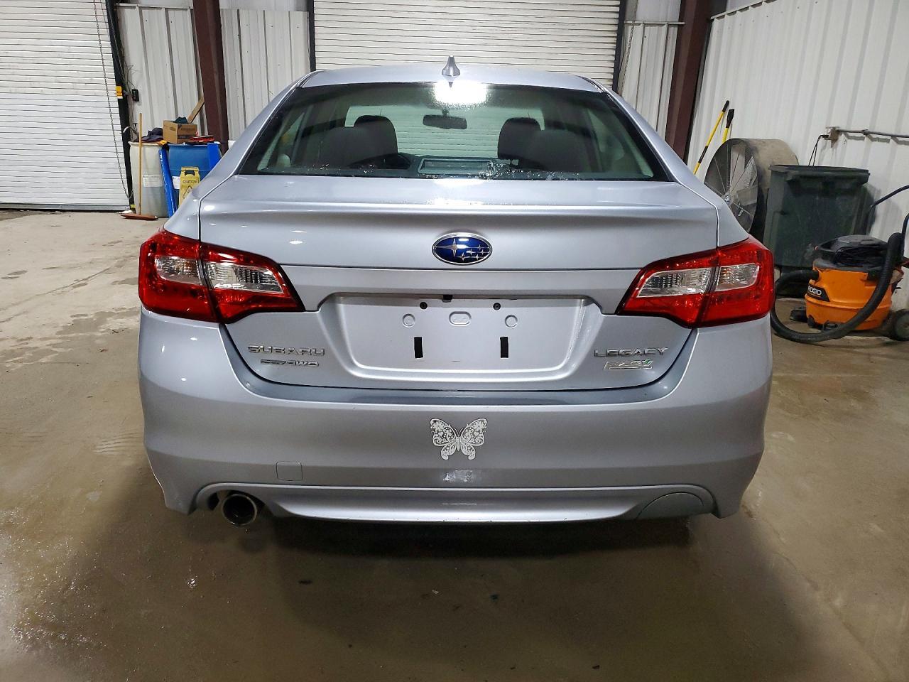 2016 SUBARU Legacy