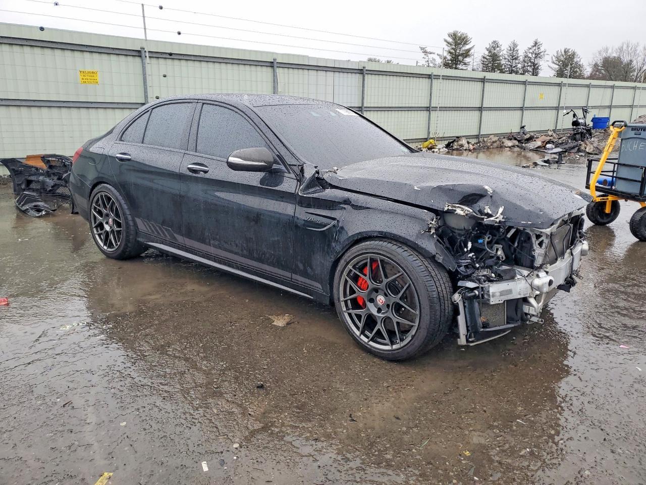 2016 MERCEDES-BENZ C-CLASS
