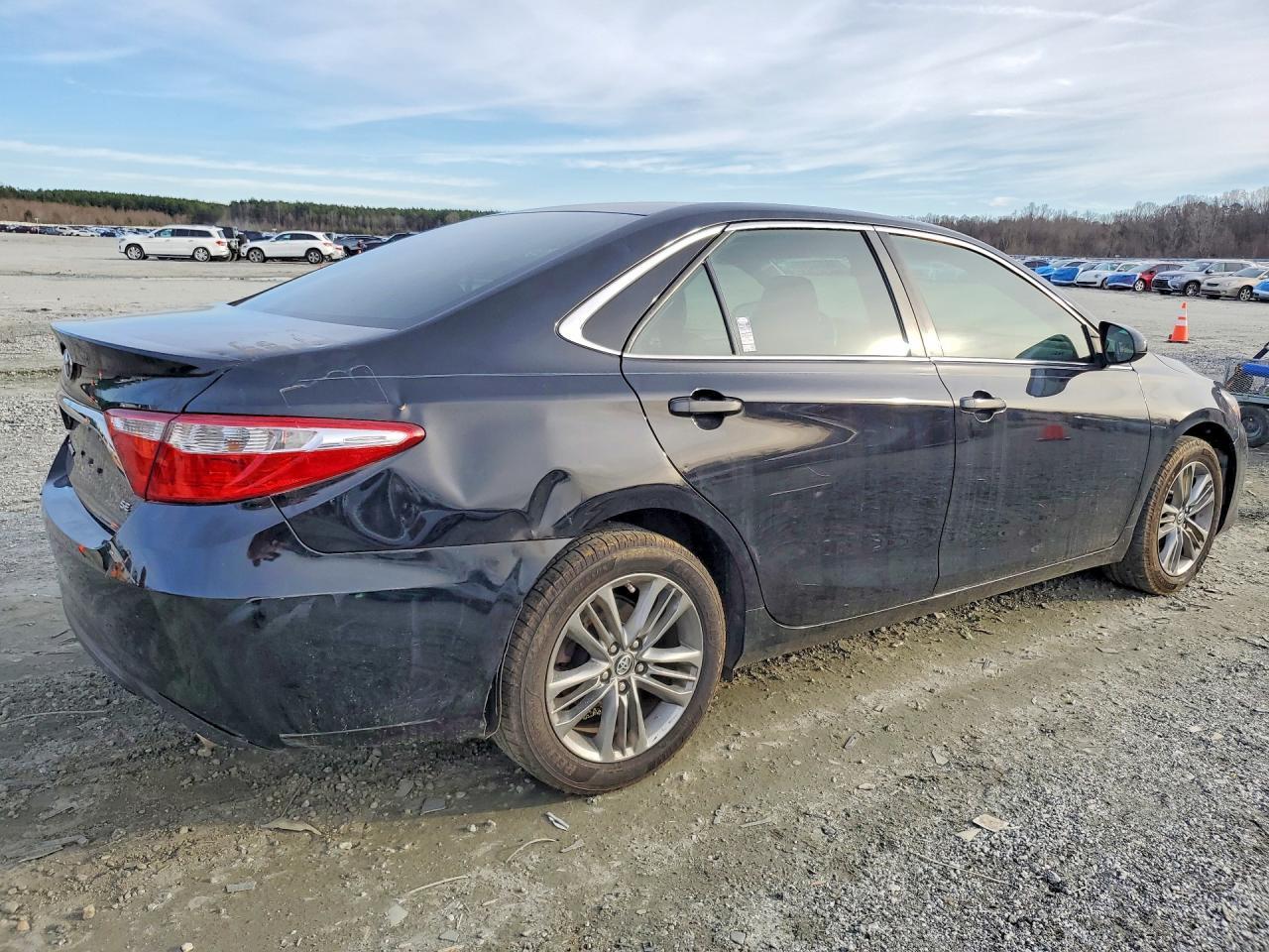 2017 TOYOTA CAMRY