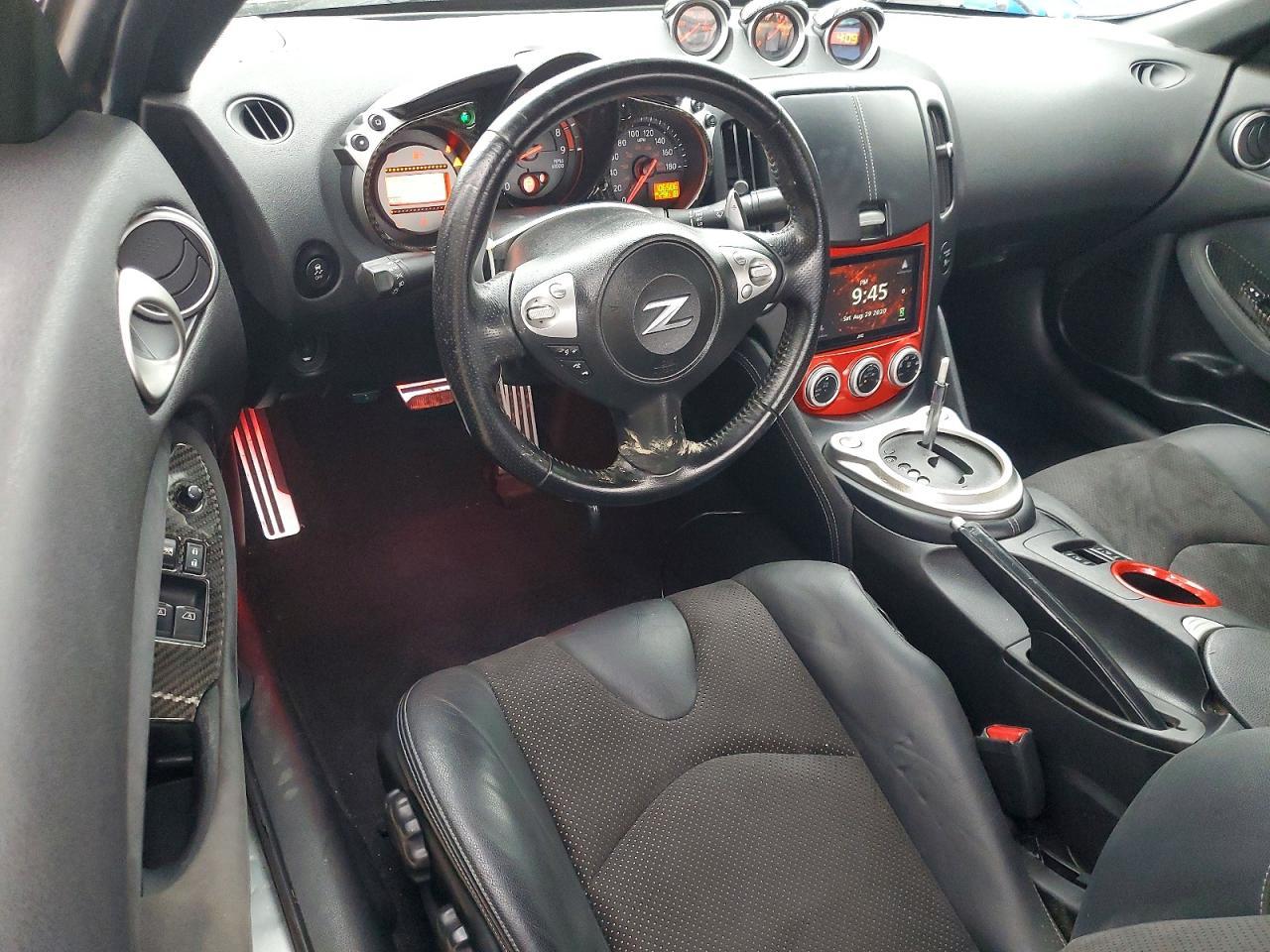 2011 NISSAN 370Z