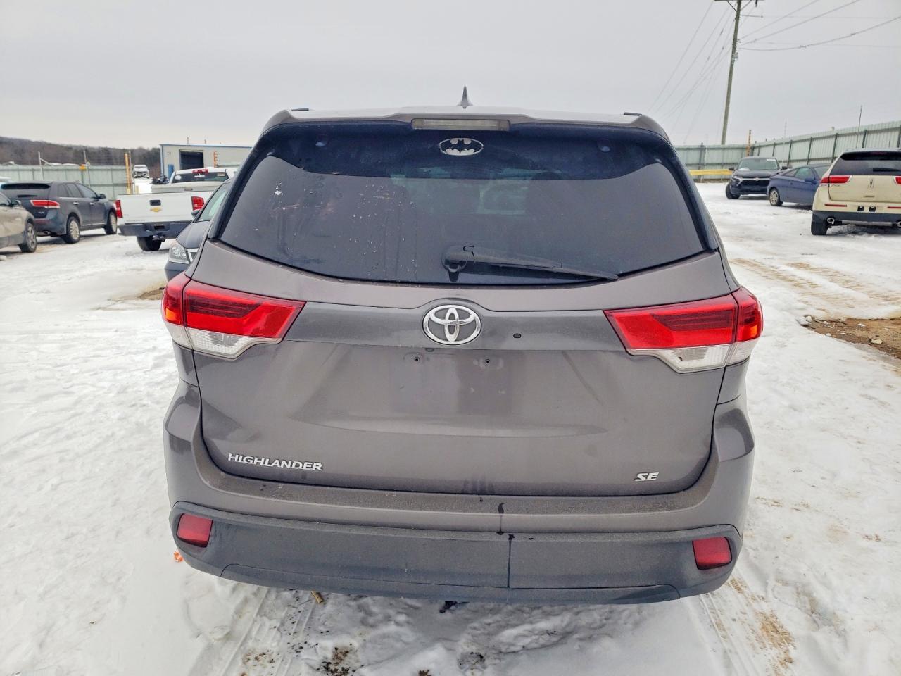 2018 TOYOTA HIGHLANDER