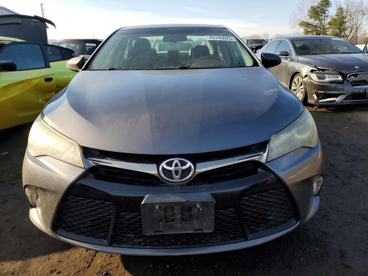 2017 TOYOTA CAMRY