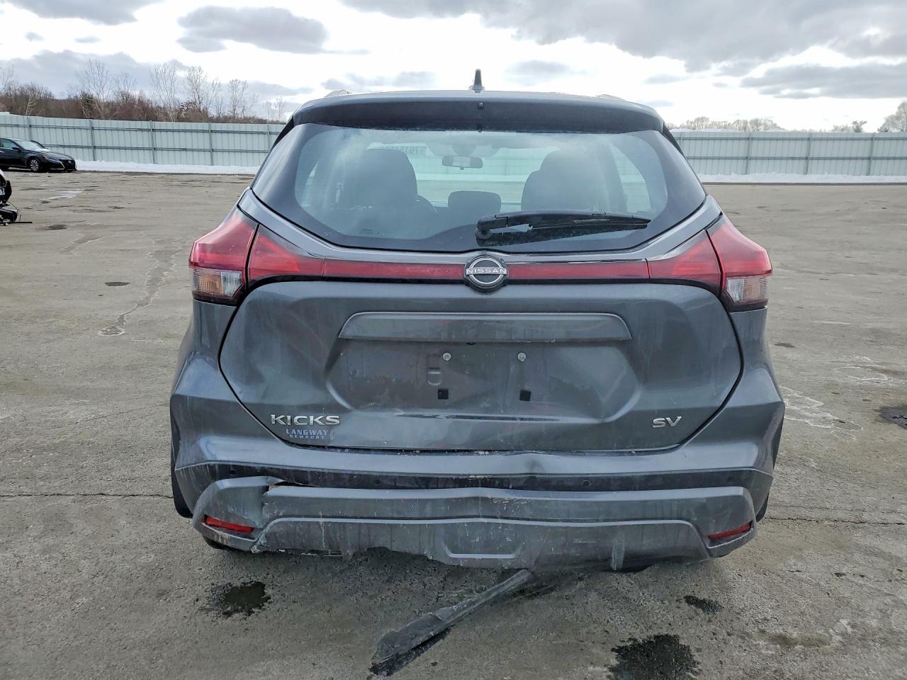 2023 NISSAN KICKS