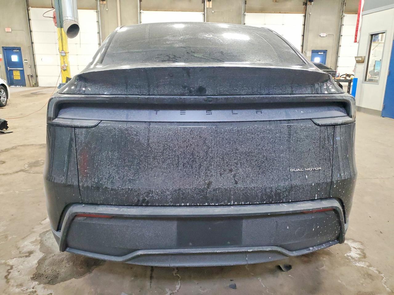 2026 TESLA MODEL Y