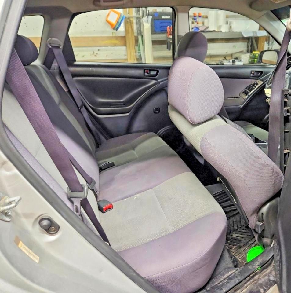 2004 TOYOTA COROLLA