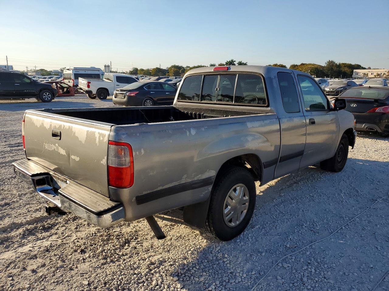 1996 TOYOTA T100