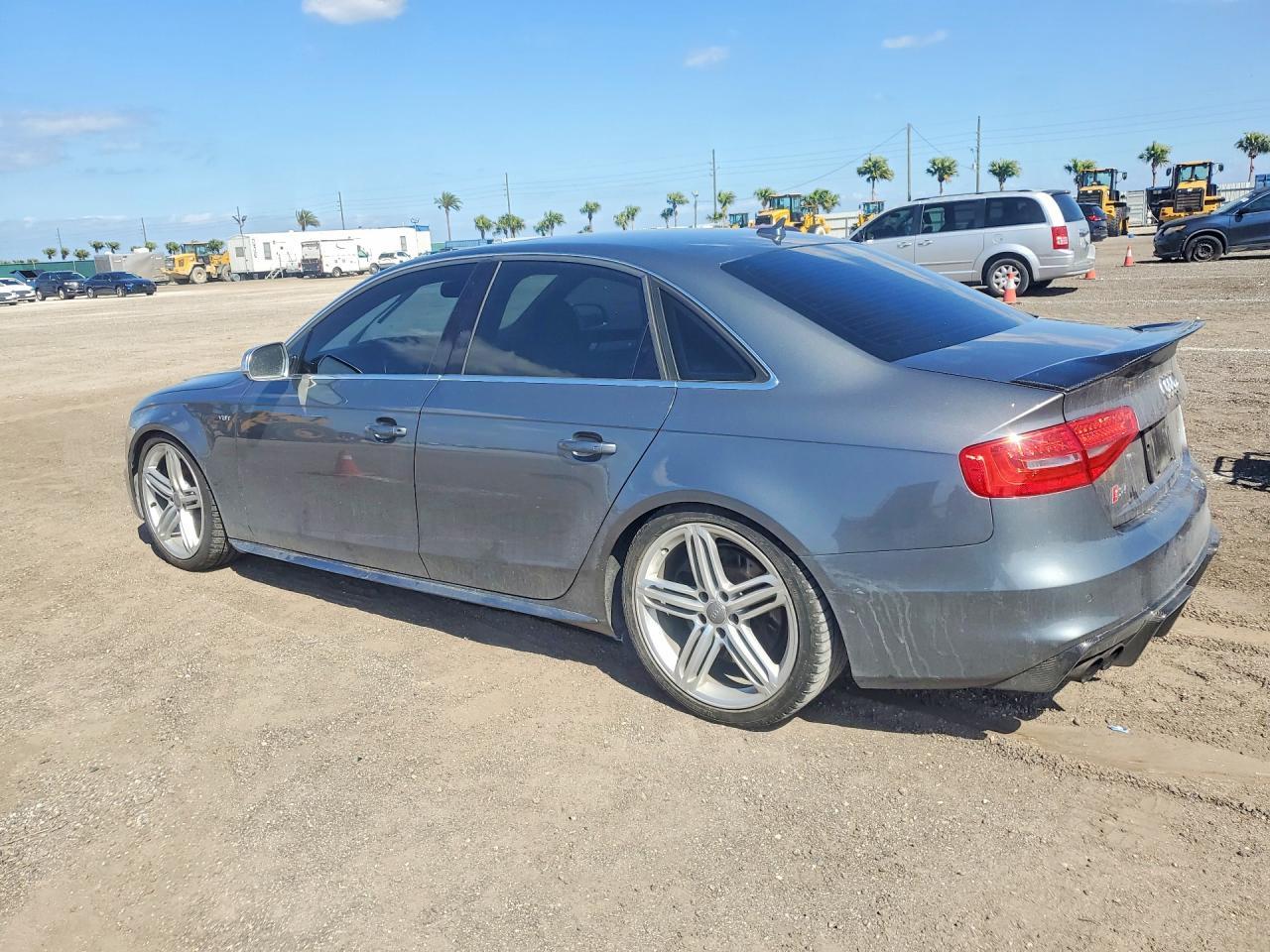 2015 AUDI S4