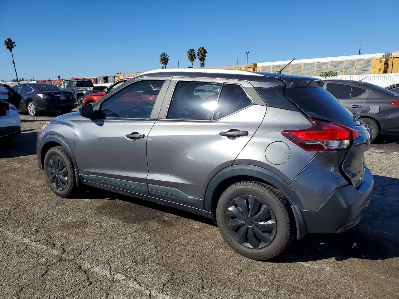 2018 NISSAN KICKS