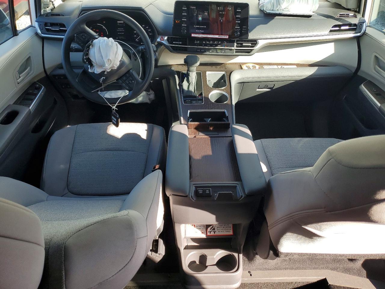2024 TOYOTA SIENNA