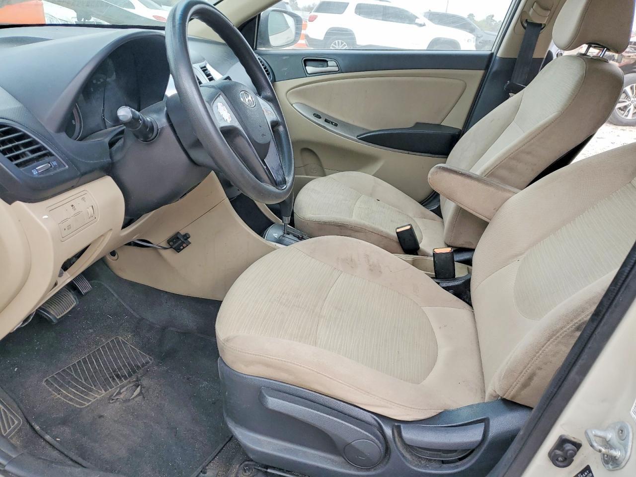 2016 HYUNDAI ACCENT