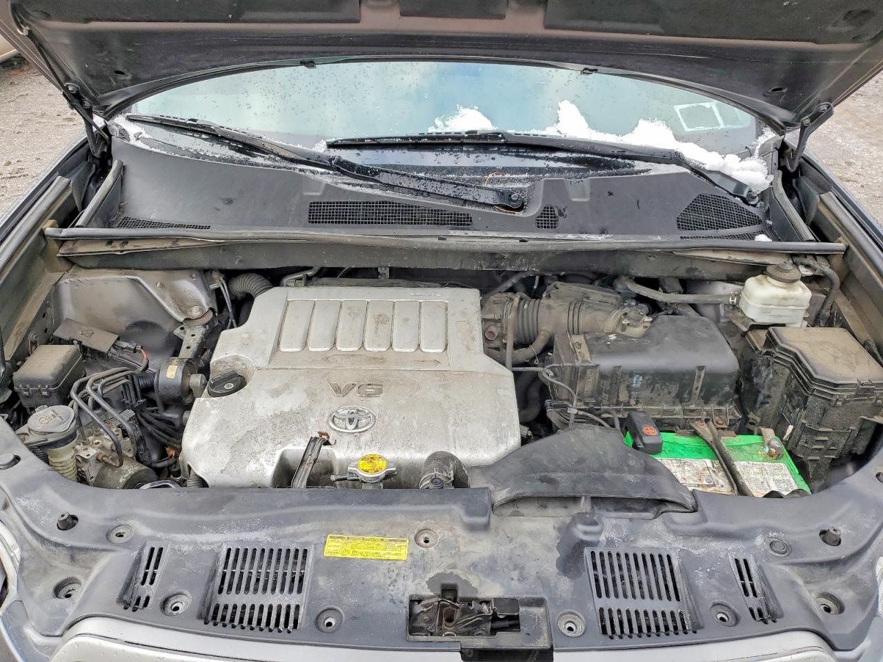 2010 TOYOTA HIGHLANDER