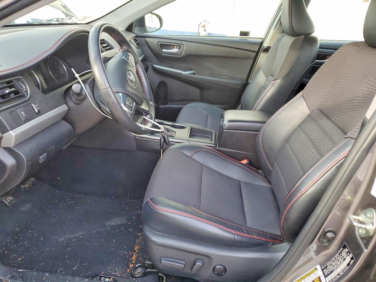 2017 TOYOTA CAMRY