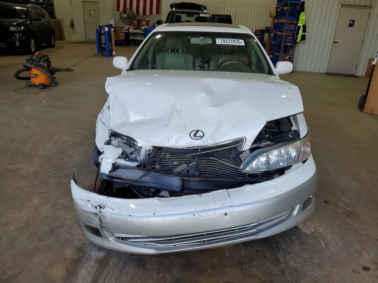 2000 LEXUS Es 300