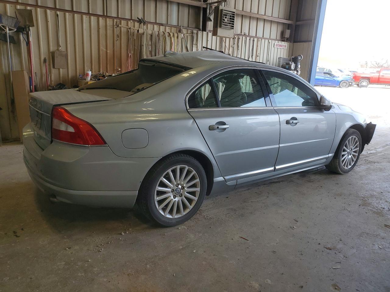 2013 VOLVO S80