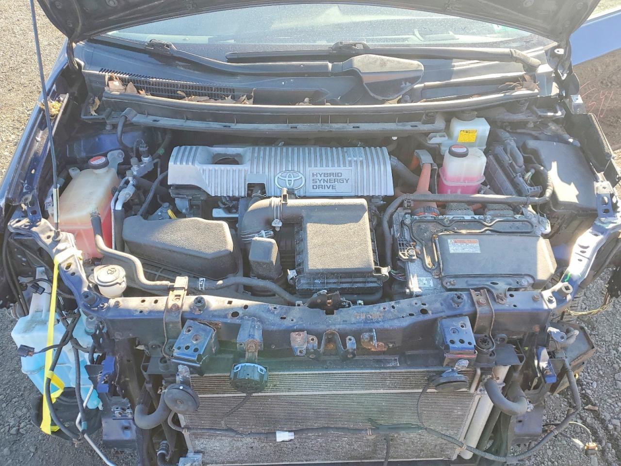 2015 TOYOTA PRIUS