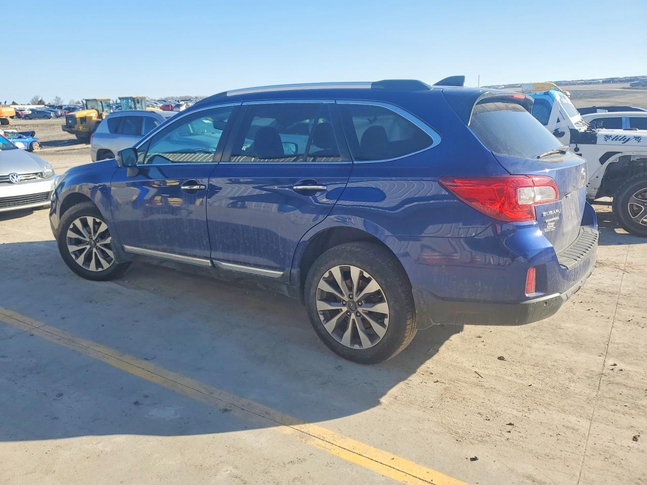 2017 SUBARU Outback