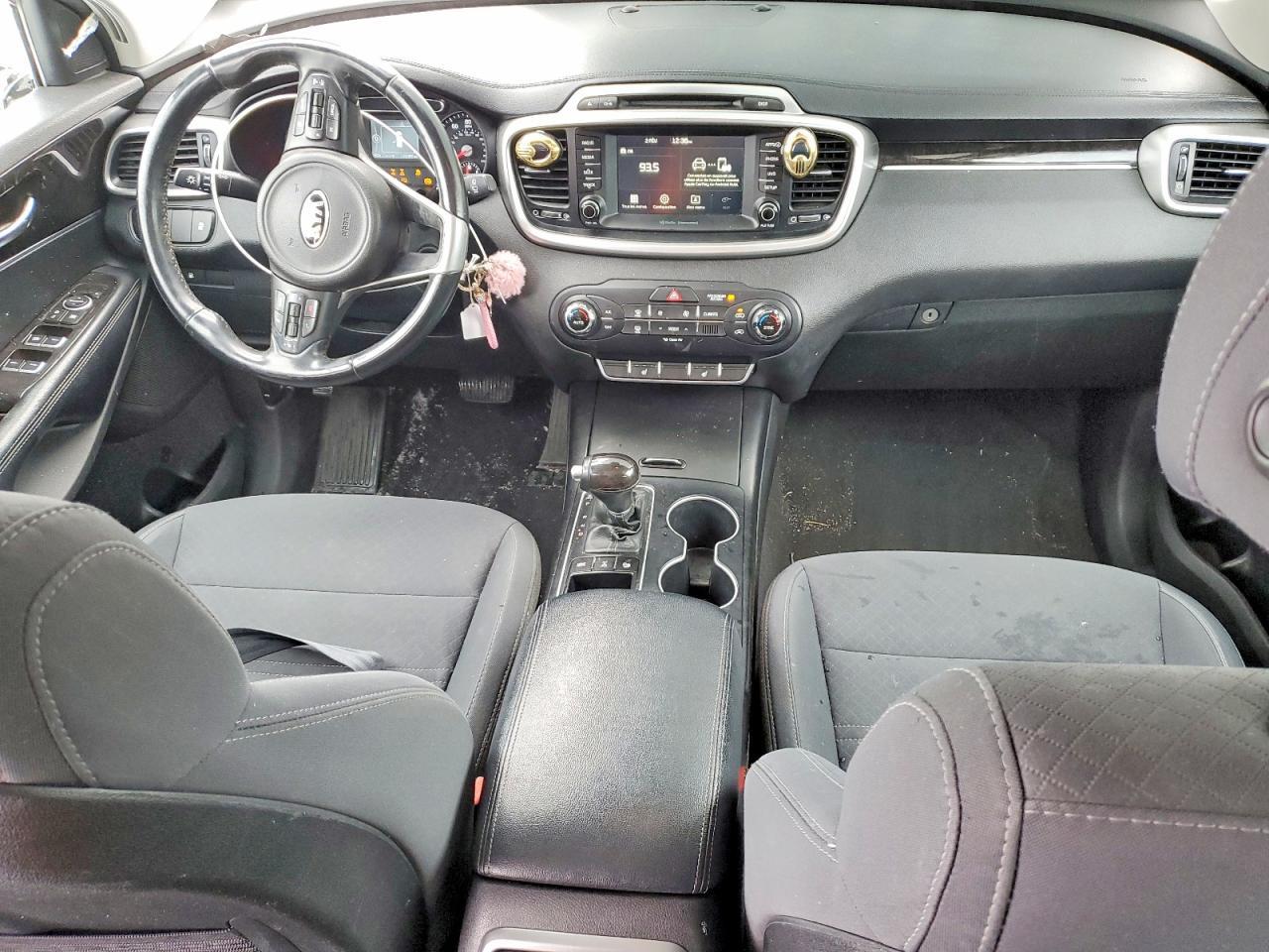 2017 KIA SORENTO