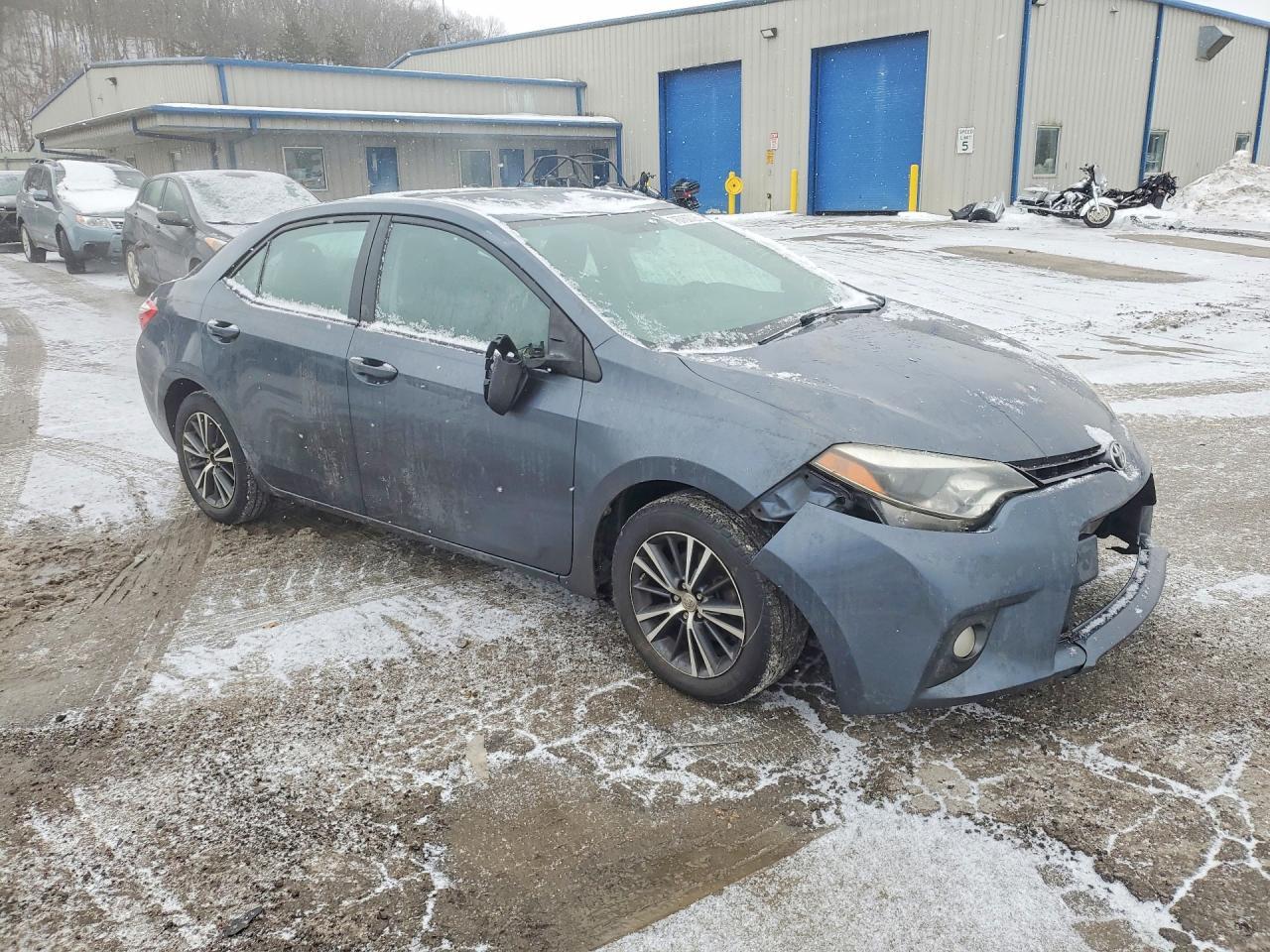 2016 TOYOTA COROLLA