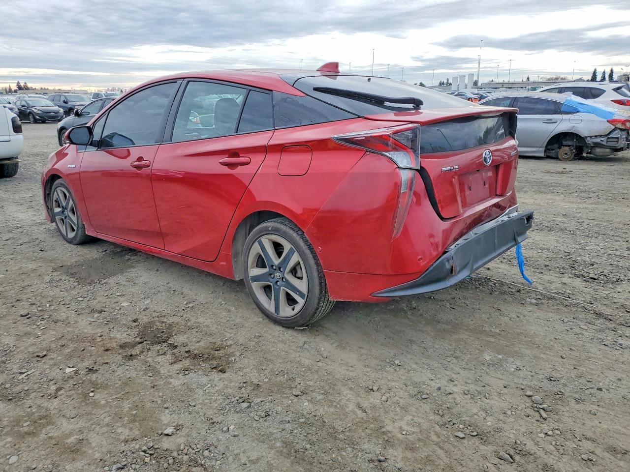 2016 TOYOTA PRIUS